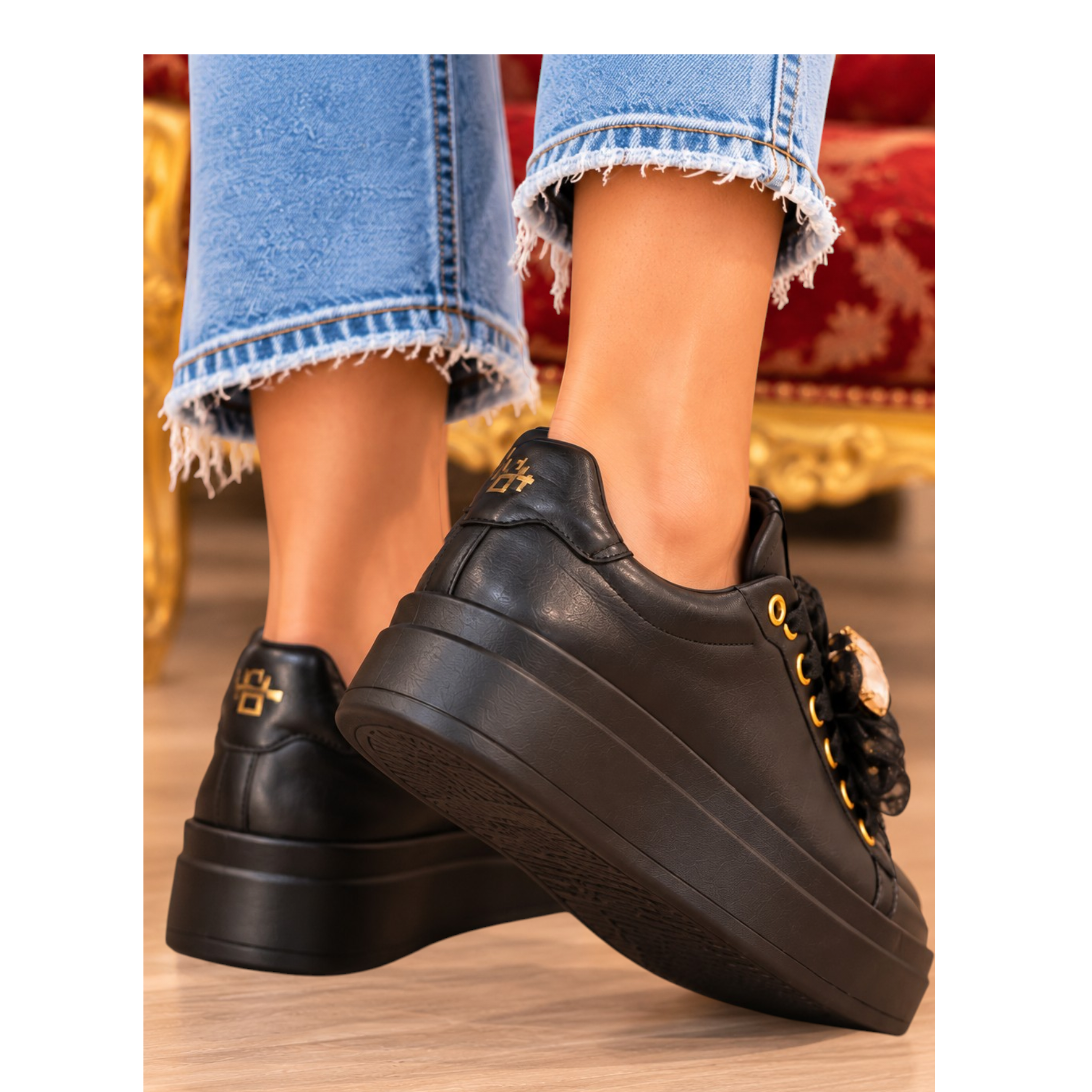 SNEAKERS NERA CON PLATFORM